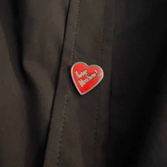 Love Moschino Sleeveless Blouse Button Hearts Size 4 NWT - Picture 4 of 9